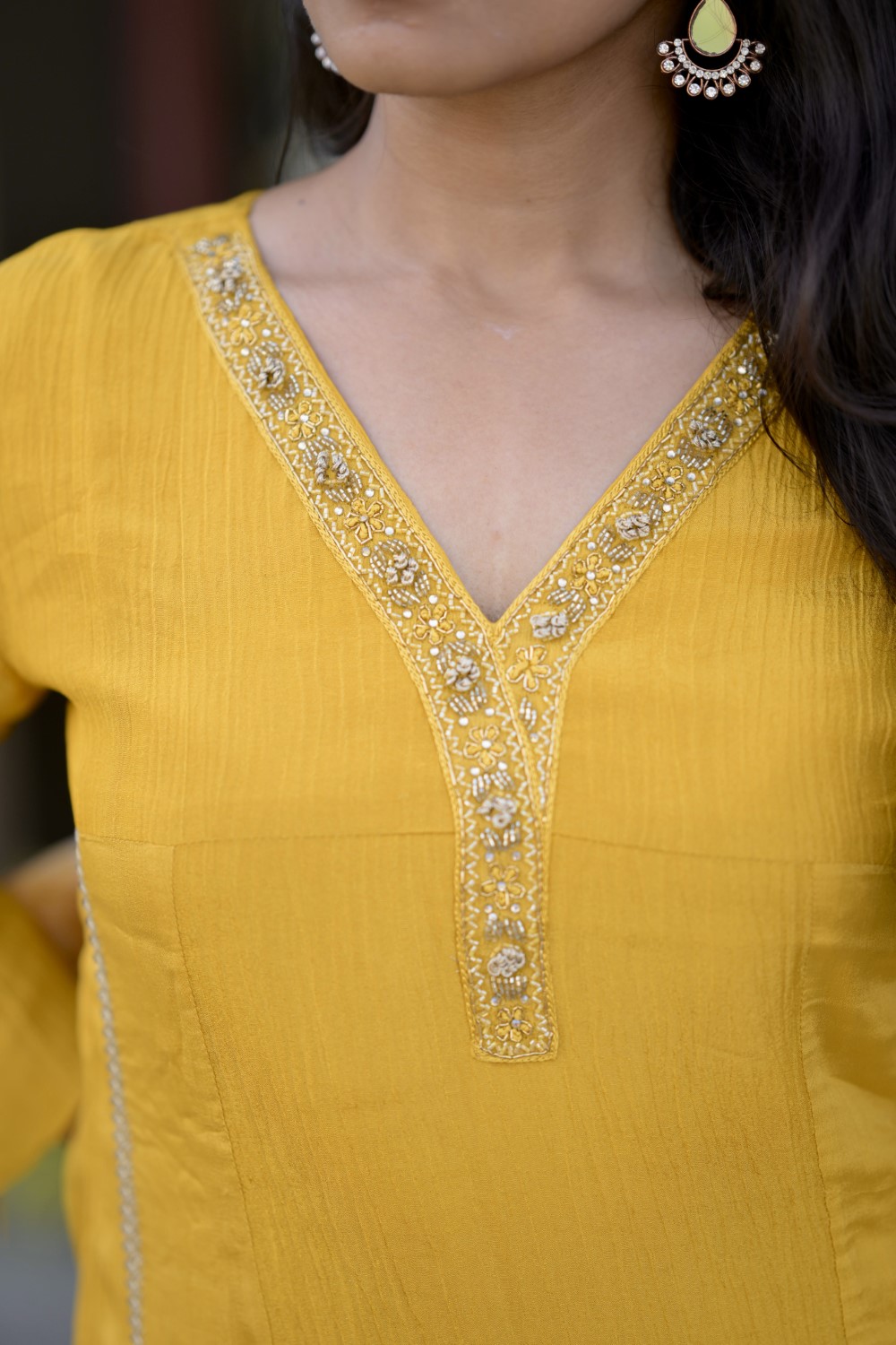 GOLDEN TISSUE CRUSHED SILK SUIT