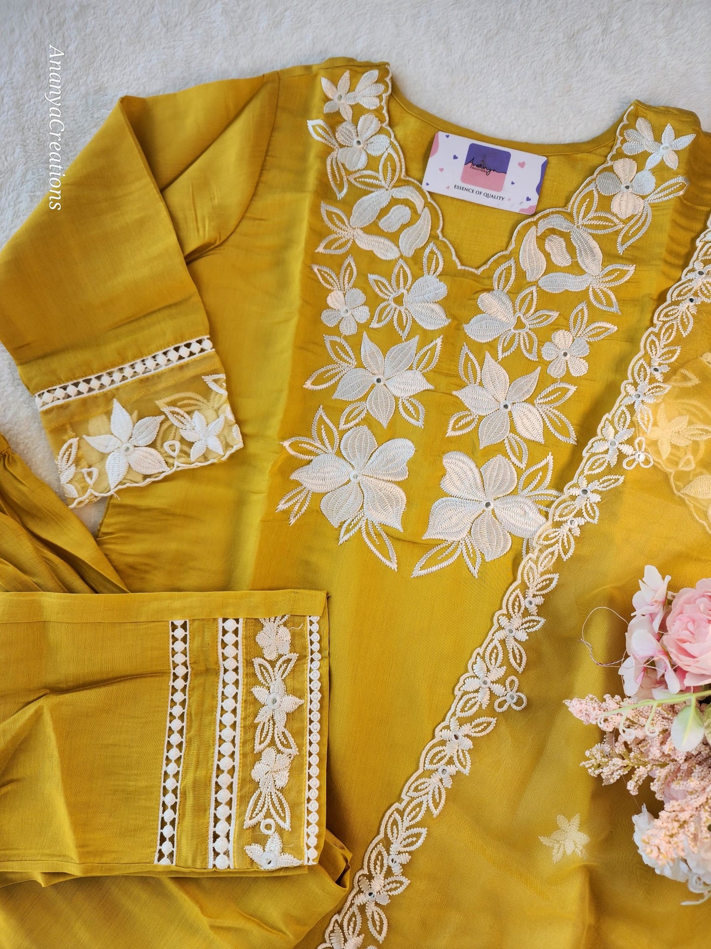 KIARA CHANDERI YELLOW SUIT