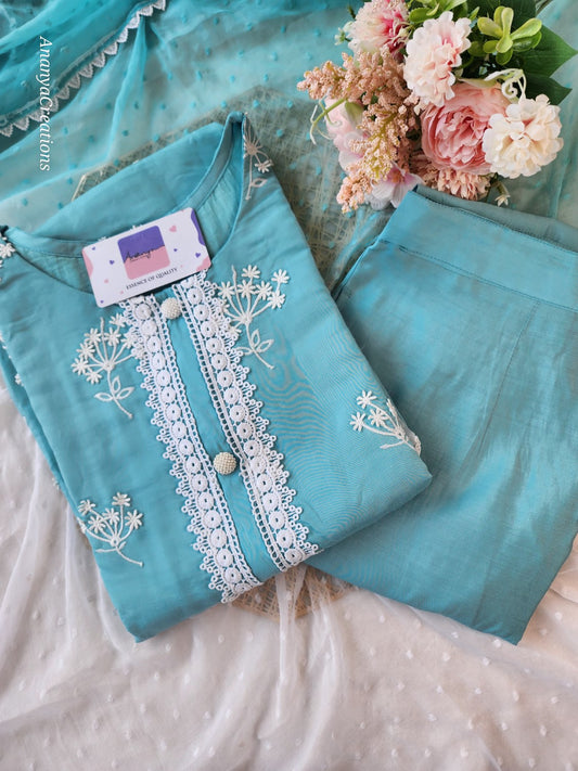 CROCHET CHANDERI SUIT