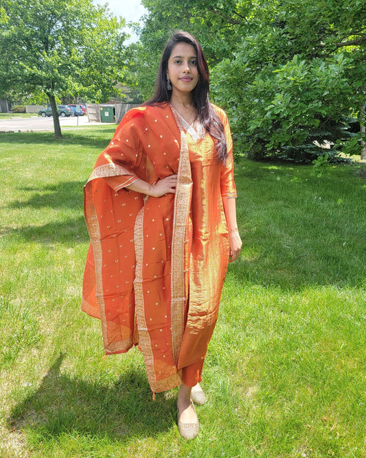 TISSUE SILK ORANGE SUIT