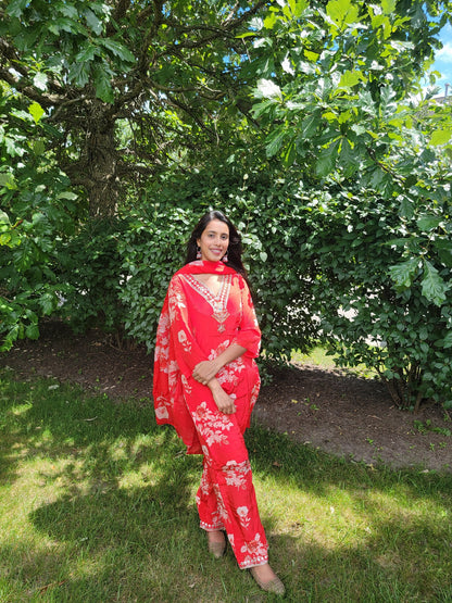 RED FLORAL CREPE SUIT