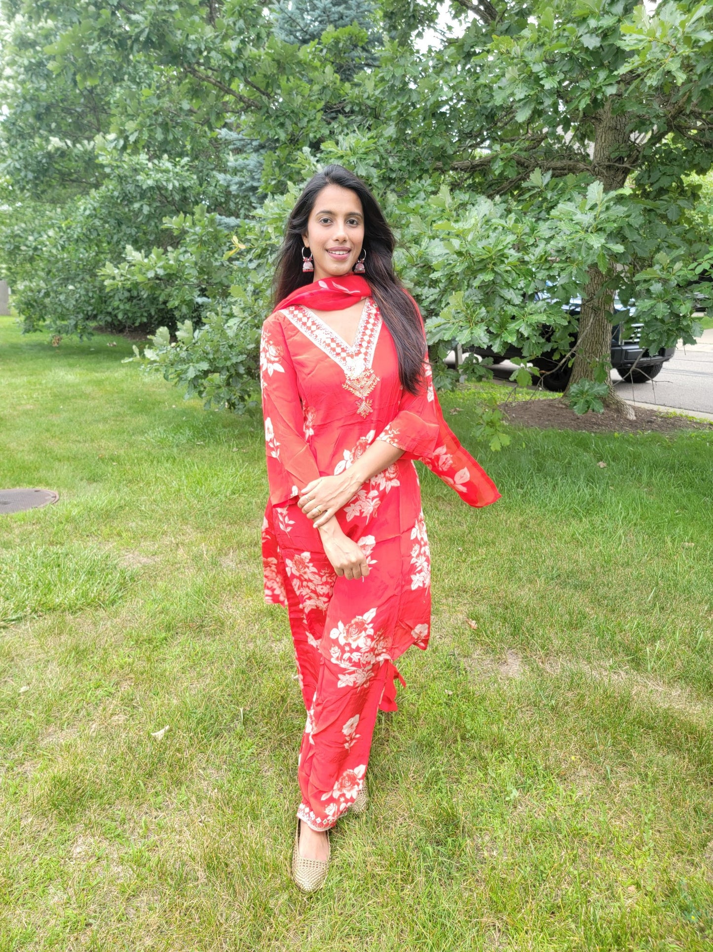 RED FLORAL CREPE SUIT