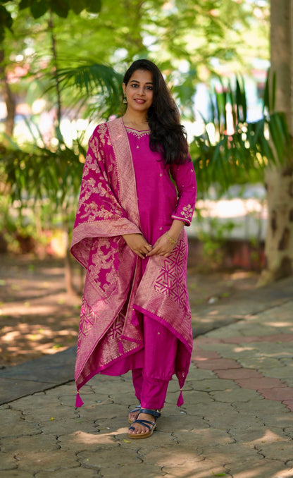 MAGENTA DOLA SILK SUIT