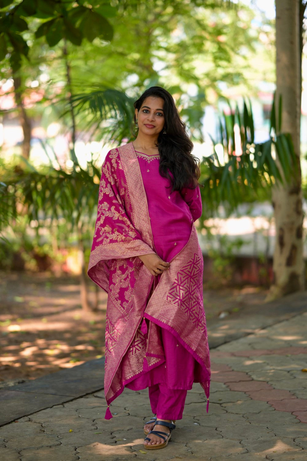 MAGENTA DOLA SILK SUIT