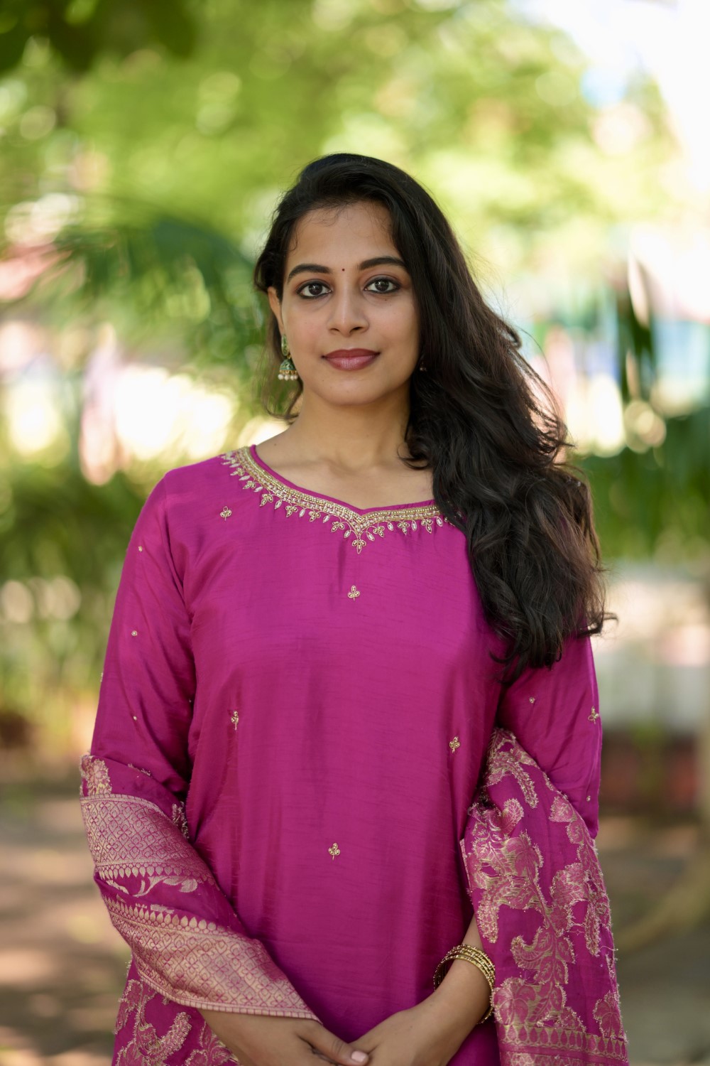 MAGENTA DOLA SILK SUIT