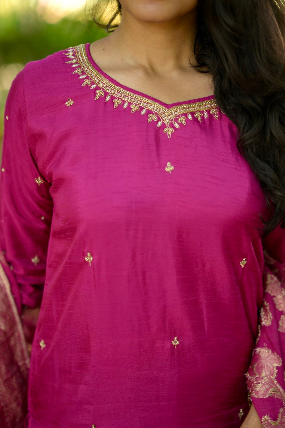 MAGENTA DOLA SILK SUIT