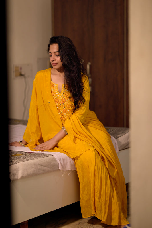 GOLDEN GLOW SUIT