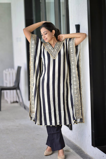 BLACK & WHITE GOLDEN KAFTAN